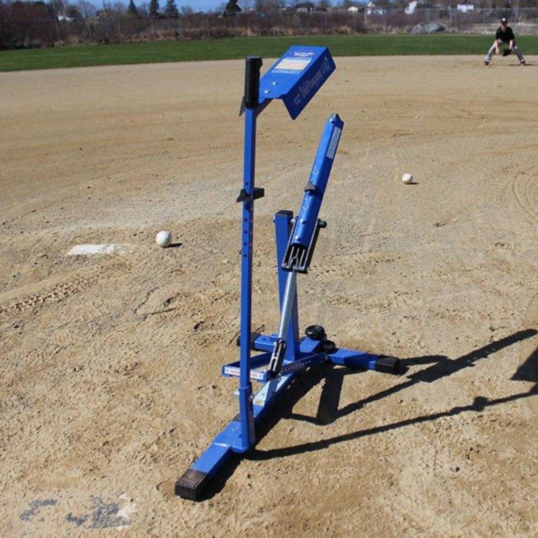  Louisville Slugger Blue Flame Pitching Machine : Baseball  Pitching Machines : Sports & Outdoors
